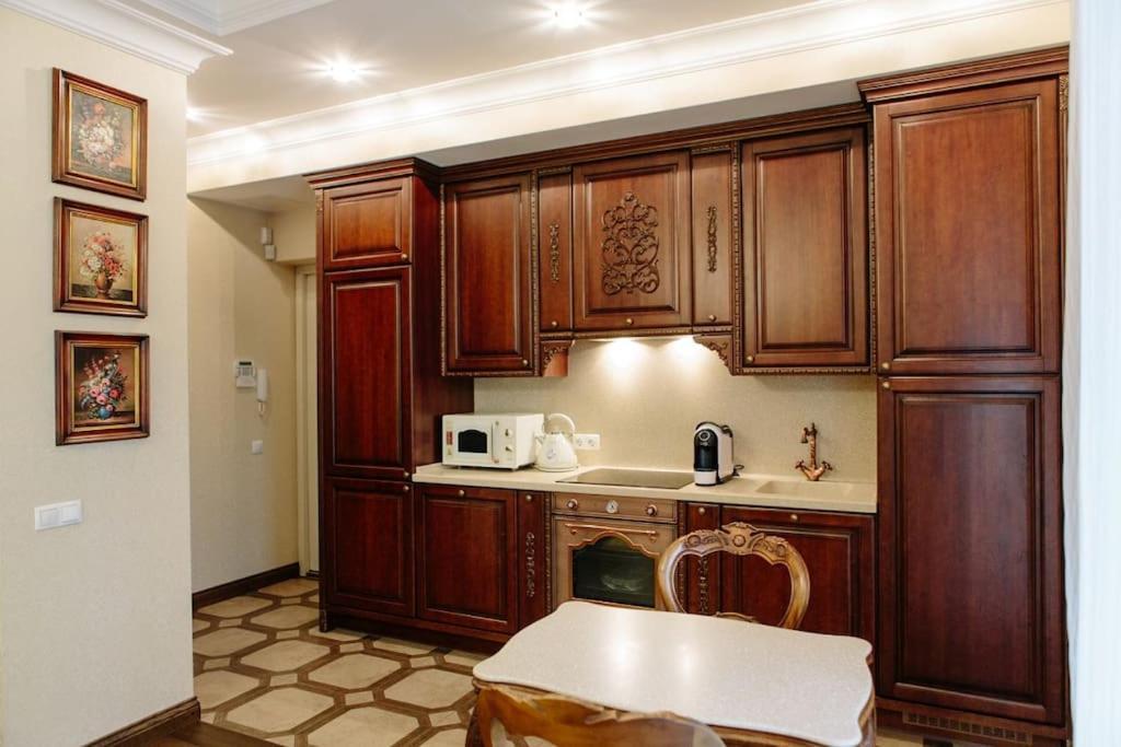 Luxury Old Town Apartment Kaunas Extérieur photo